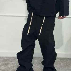 Zipped Pant Black Minimal