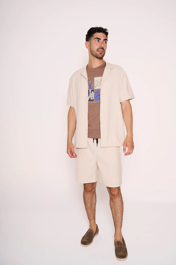 Camiciotto beige con collo bowling - immagine 2