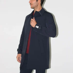 Cappotto con colletto e bottoni a scomparsa