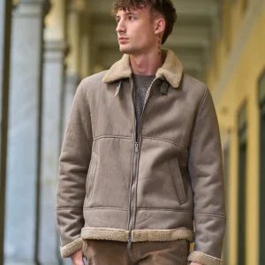 Montone uomo con pelliccia