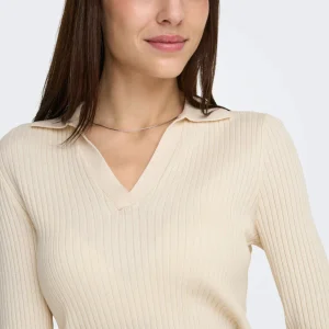 Maglia donna a costine con scollo a V